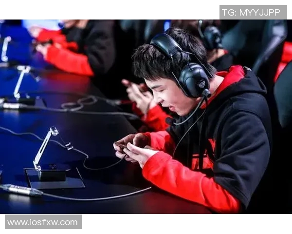 王者荣耀战队FPX的游戏意识分析与战术深度探讨