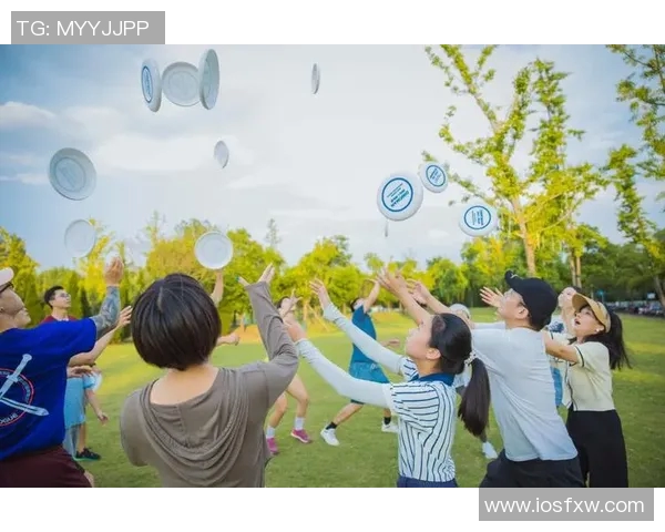 飞盘热潮下的上海飞盘队团队协作之争引发广泛讨论与思考