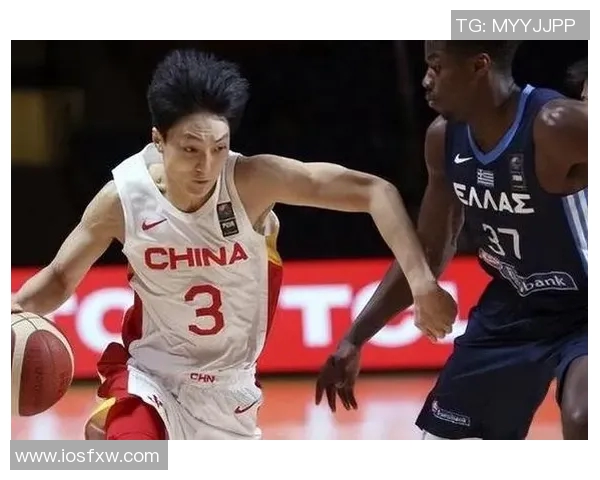 深入分析成都篮球队的进攻战术特点与执行策略