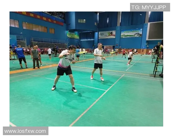 重庆羽毛球队荣登全国团队协作排行榜首位展现卓越团队精神与实力 重庆羽毛球队荣登全国团队协作排行榜首位展现卓越团队精神与实力