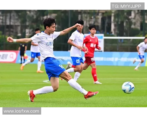 马斯特里与阿贾青年的激烈对决揭示足球青训的未来发展趋势 马斯特里与阿贾青年的激烈对决揭示足球青训的未来发展趋势