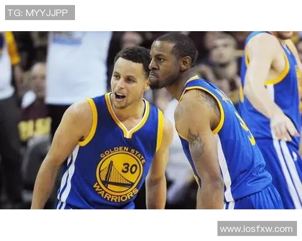 勇士与热火激战正酣1月12日腾讯视频全程直播精彩赛事不容错过