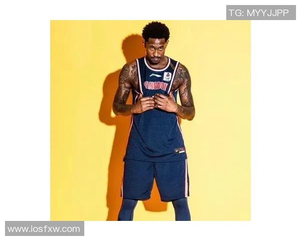 马尚布鲁克斯的篮球之路：从新秀到联盟明星的成长历程与挑战