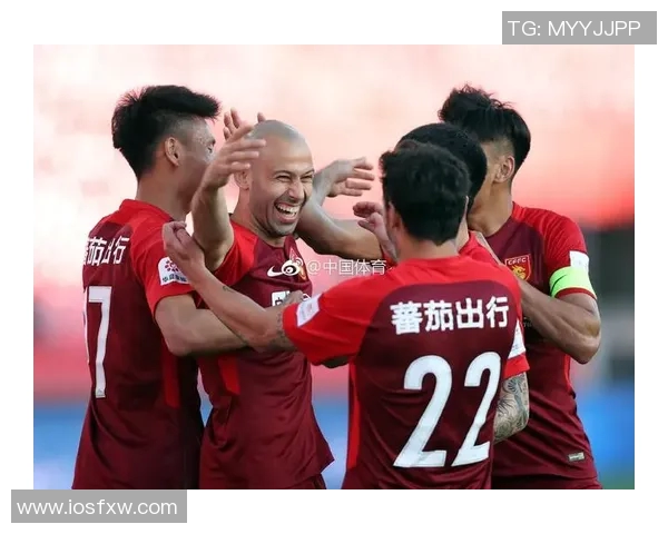 鲁能与华夏幸福激战正酣比分揭晓引发球迷热议 鲁能与华夏幸福激战正酣比分揭晓引发球迷热议