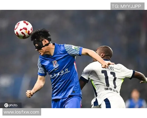 精彩对决直播中超山东队迎战武汉队全力争胜展现足球魅力 精彩对决直播中超山东队迎战武汉队全力争胜展现足球魅力